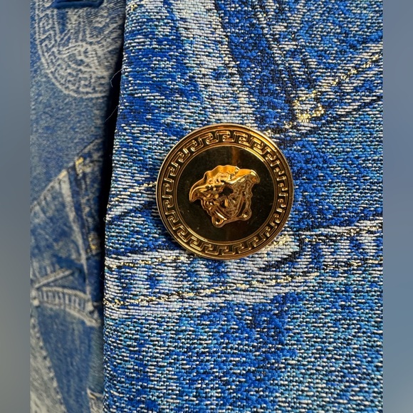 Rare Runway Fendace Medusa head Zucca monogram Denim Jacket faux fur attachment - Picture 15 of 16